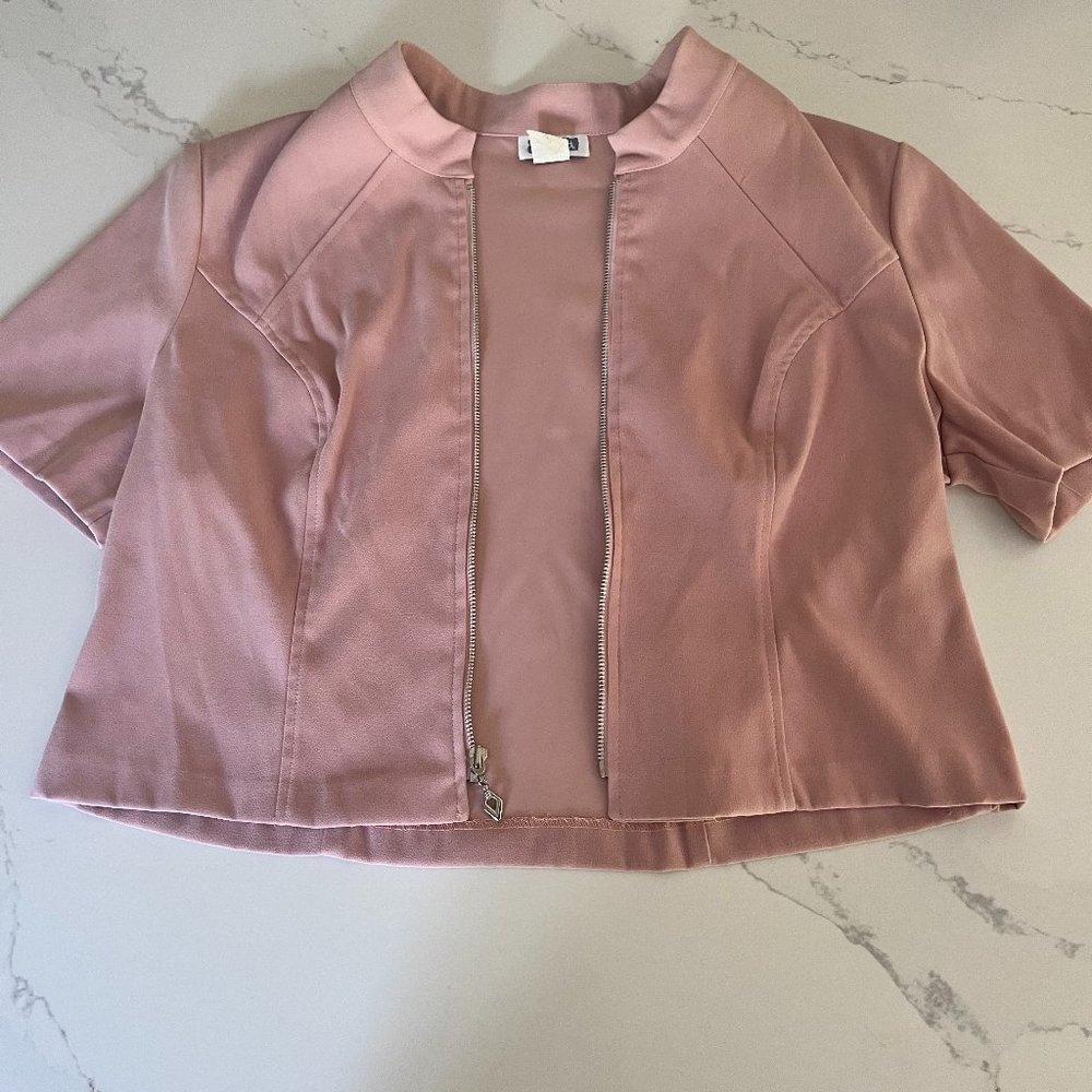 Pink Jacket - Picture 1 of 5